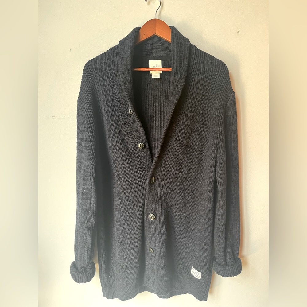 Previously Owned H&M Long Sleeve Button Down Knit Cardigan, Navy Blue, Men’s M
